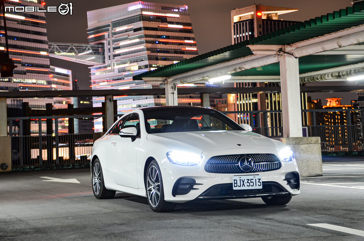 Mercedes-Benz E300 Coupe 試駕,快意優雅又令人嚮往的豪華轎跑車!