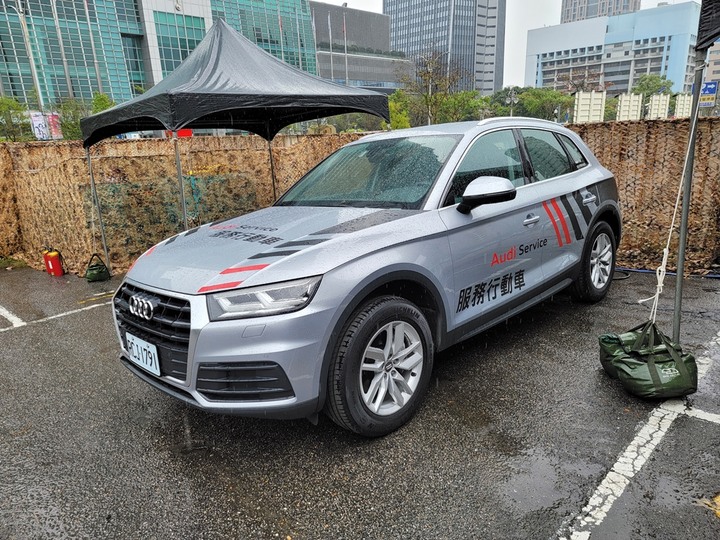 點我看大圖 Audi Q5小改款5色預賞 & 體驗活動分享(圖多)