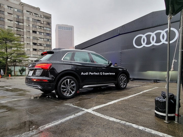 點我看大圖 Audi Q5小改款5色預賞 & 體驗活動分享(圖多)