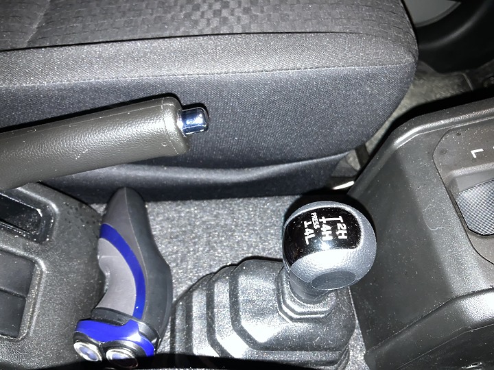 1代RAV4:都會休旅車打卡景點-南澳沙灘海蝕洞