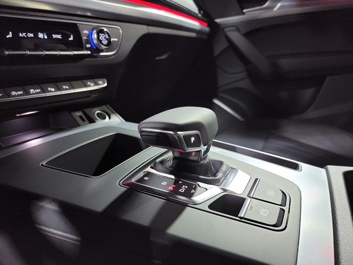 點我看大圖 Audi Q5小改款5色預賞 & 體驗活動分享(圖多)