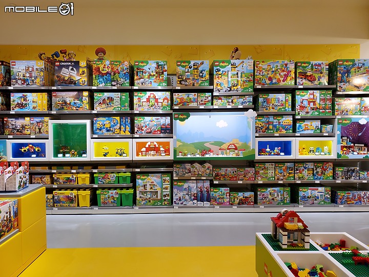 【採訪】Lego樂高授權專賣店進駐台中大遠百,同場加映高美濕地、洲際棒球場等在地化作品!