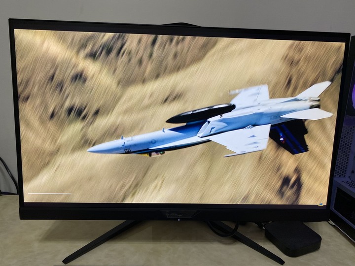 AORUS FI27Q-X 鷹神加持240HZ 電競體驗新突破