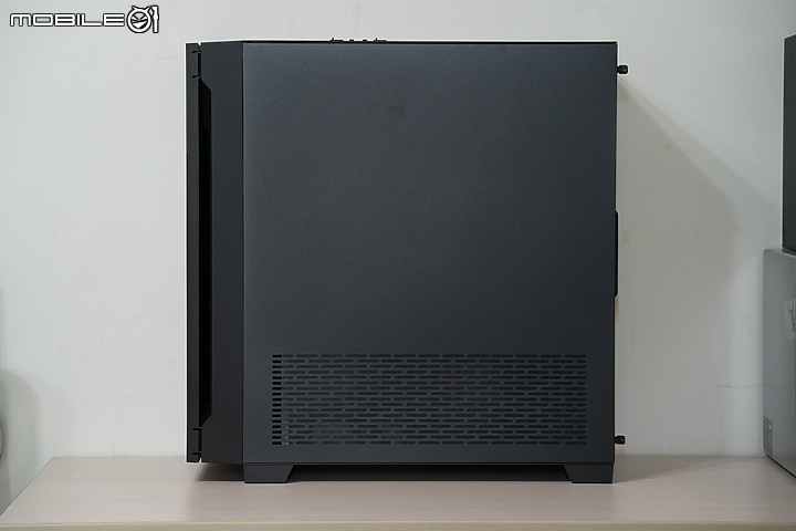 靜音性能兩者兼顧 ANTEC P10 FLUX