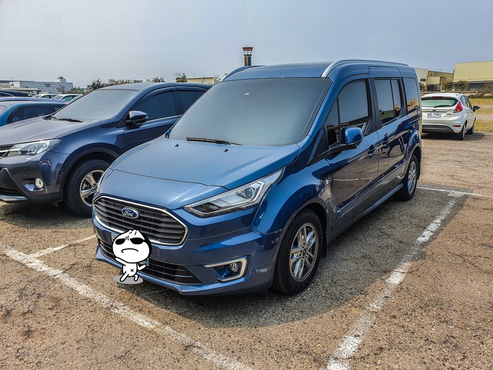 Ford Tourneo Connect七入手 2週心得