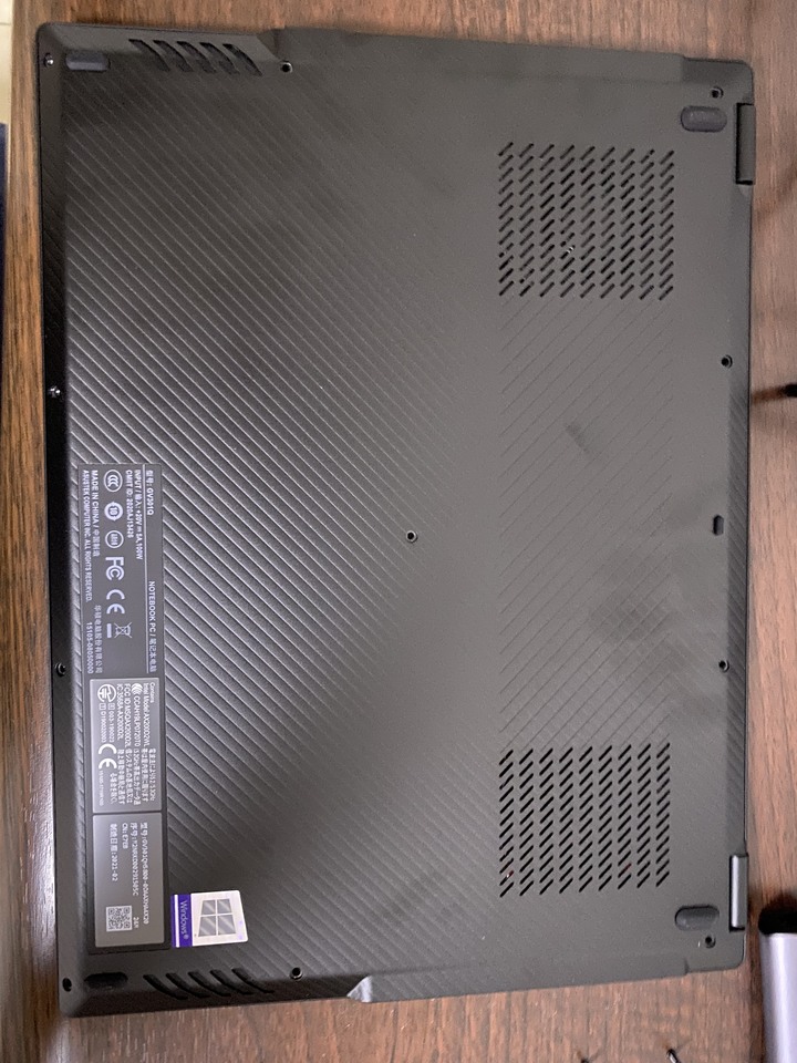 X13 FLOW (更新-更換SSD)