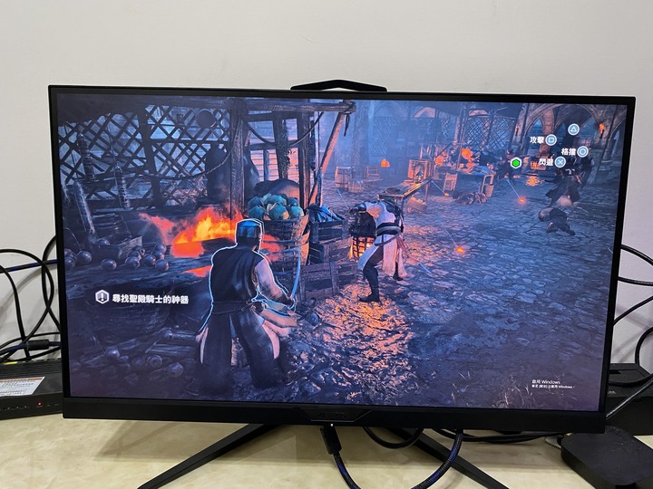 AORUS FI27Q-X 鷹神加持240HZ 電競體驗新突破