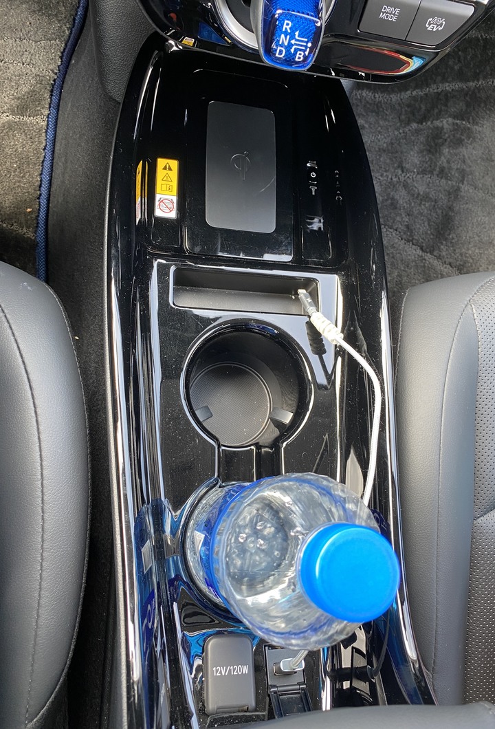 Prius PHV一個月心得，這裡有車友嗎？