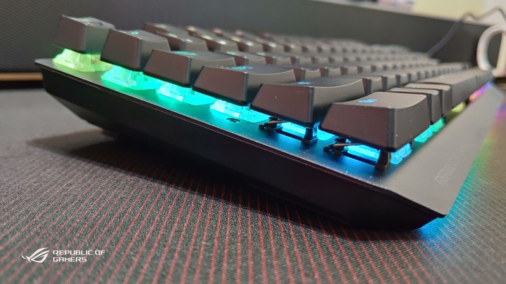 ROG PBT Keycap set鍵帽組(簡單開箱)