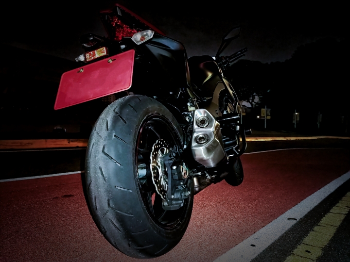 圓夢第一輛重機 KAWASKI Z1000