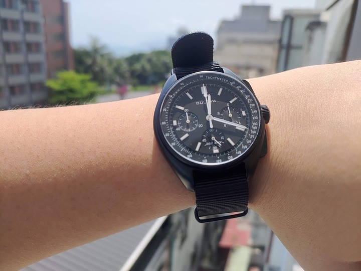 【開箱】平價但不平凡 - Bulova Lunar Pilot