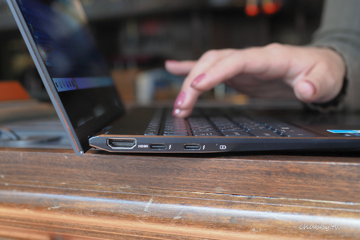 ASUS ZenBook Flip S真的好適合女生喔！UX371EA