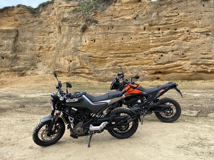 Husqvarna Svartpilen 401(黑箭401)水牛坑開箱小試