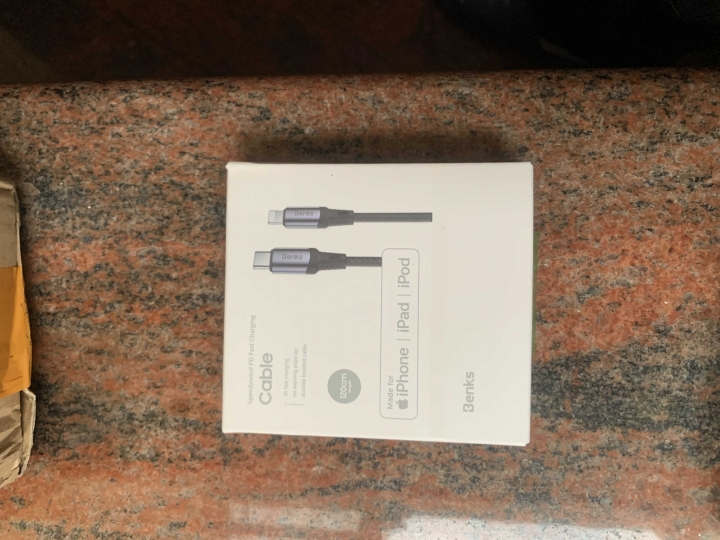 分享一下蘋果充電設備的開箱，Pd,vooc,magsafe,superdart