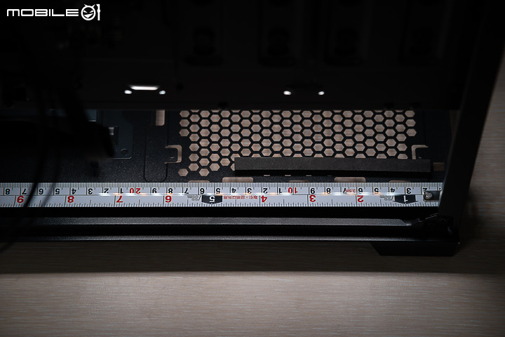 靜音性能兩者兼顧 ANTEC P10 FLUX