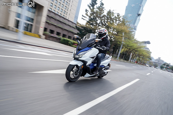 HONDA FORZA 350 獨家試駕|動力大躍進 滿足通勤旅程全面需求