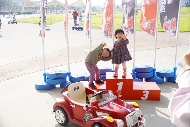 「親子時光」專屬於兒童的車聚