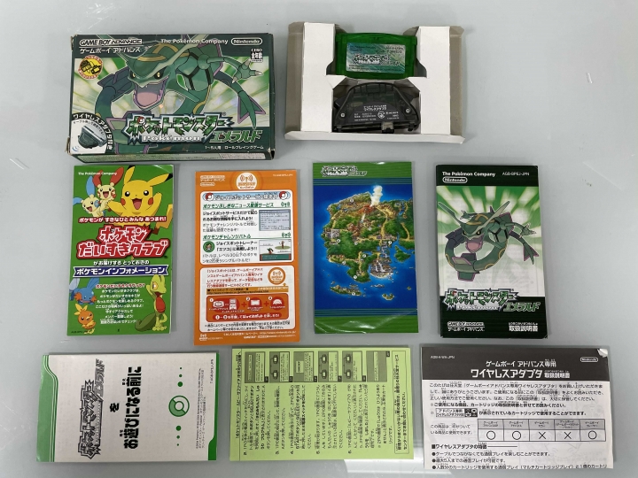 GBA主機&amp;神奇寶貝綠寶石卡帶 開箱