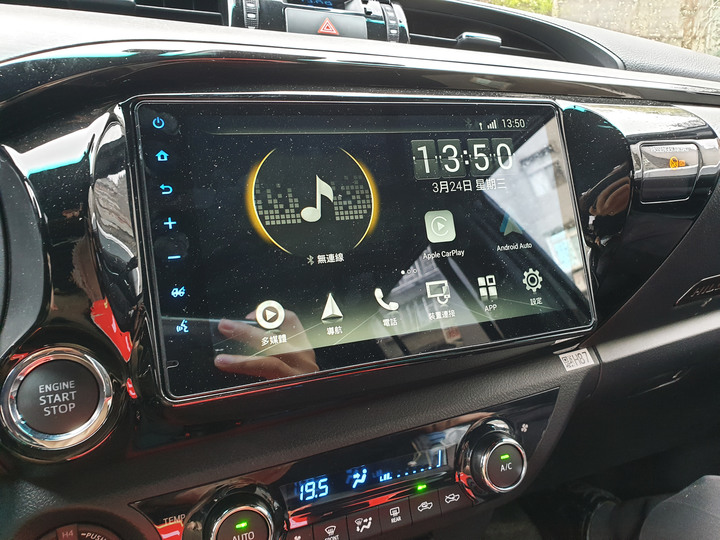 簡單開箱TOYOTA HILUX