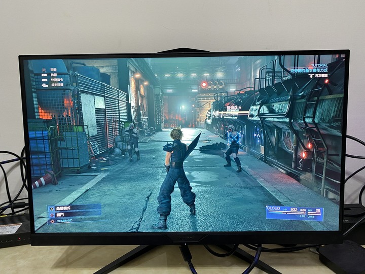 AORUS FI27Q-X 鷹神加持240HZ 電競體驗新突破