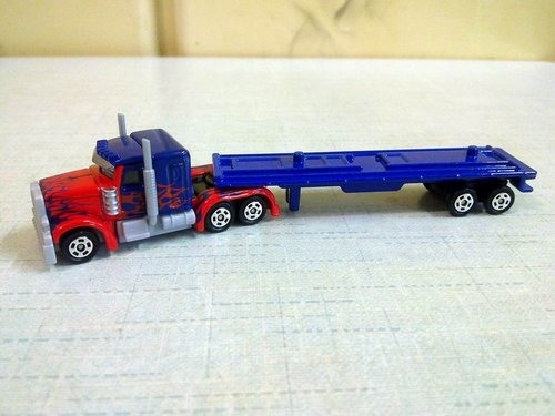 TOMICA 變形金剛 吊卡版 不專業開箱文