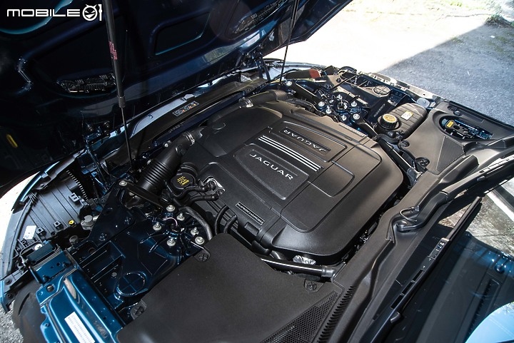 Jaguar F-Type P450 R-Dynamic試駕|回眸不止,八缸更顯力量強大!