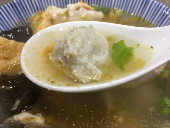 [食記] 京十一餛飩店，台灣台北，酸辣開胃的獨特泡椒千張餛飩！