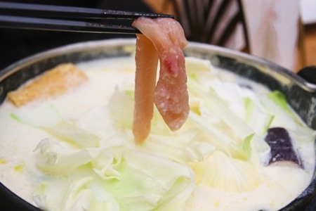 林口平價火鍋『御鼎湯原本鍋物』，吃盡各種頂級海陸饗宴！
