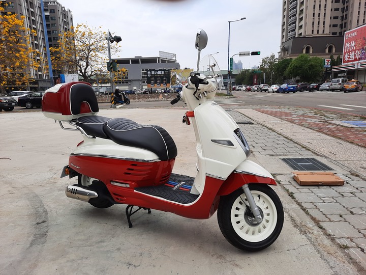 Peugeot Django125開箱分享
