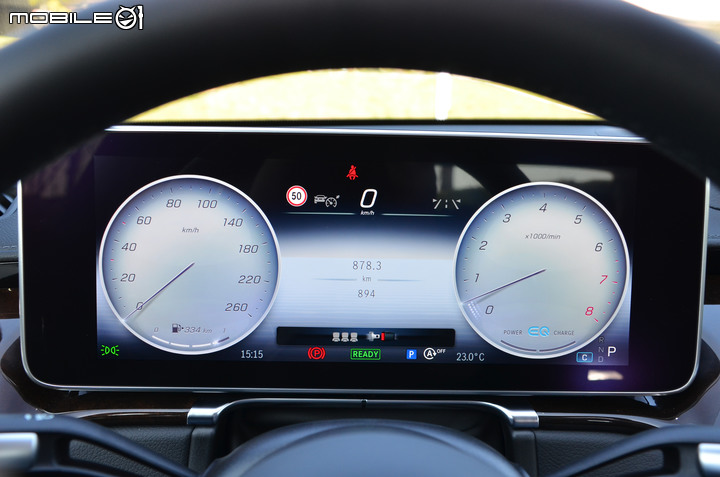 Mercedes-Benz S-Class (W223) 國內首試，身手靈活的時尚旗艦！
