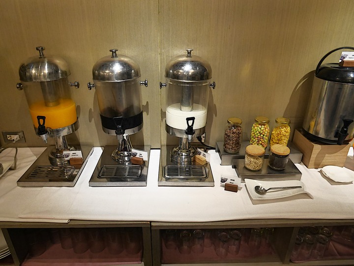 【住宿分享】嘉義市 西區 承億文旅-嘉義商旅 — 帶著文青風格的外宿選擇，巧遇名人的旅宿點