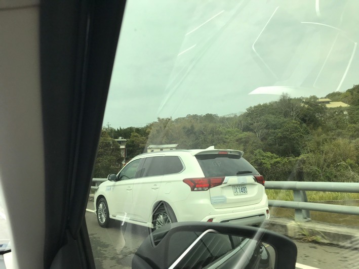 別遮了XD 這是Outlander PHEV吧?