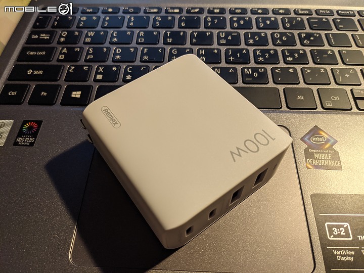 [更新。換SSD][開箱] Acer Spin 5 SP513-54N-5979 13.5吋翻轉觸控筆電