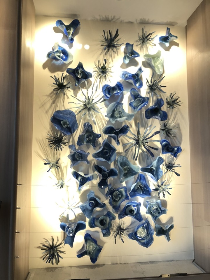 以海洋為設計元素的和逸飯店Cozzi Blu桃園館及巧虎夢想樂園分享