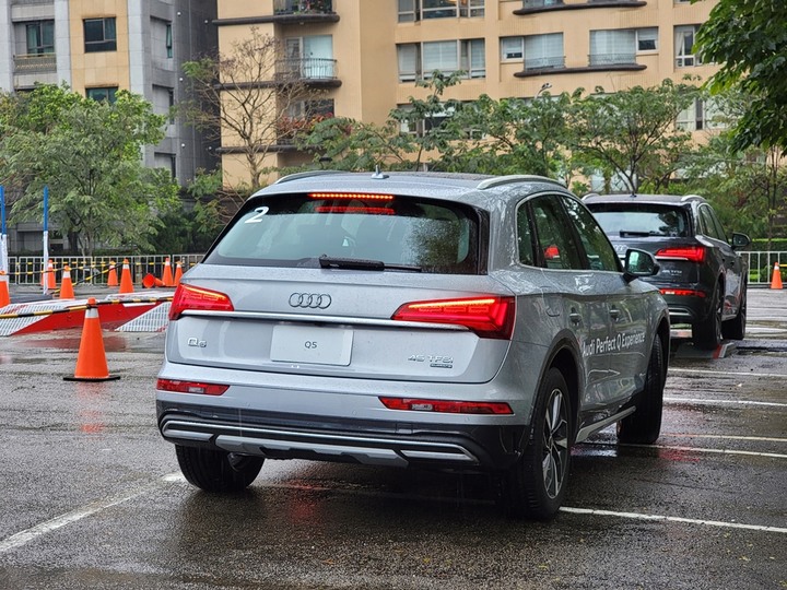 點我看大圖 Audi Q5小改款5色預賞 & 體驗活動分享(圖多)