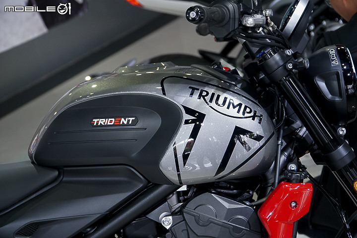 【採訪】英倫超值三缸 Triumph 凱旋 Trident 660 正式抵台到港開箱！