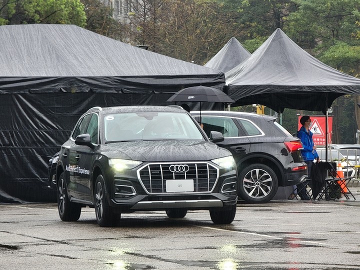 點我看大圖 Audi Q5小改款5色預賞 & 體驗活動分享(圖多)