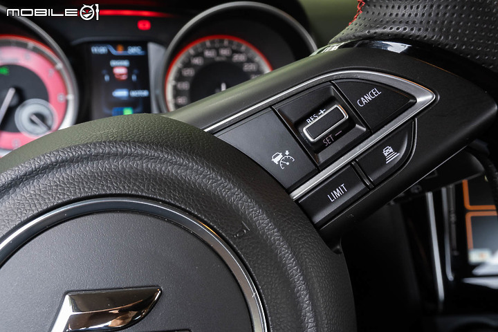 油電小鋼炮 SUZUKI Swift Sport Hybrid 試駕|手打腳踩真樂趣