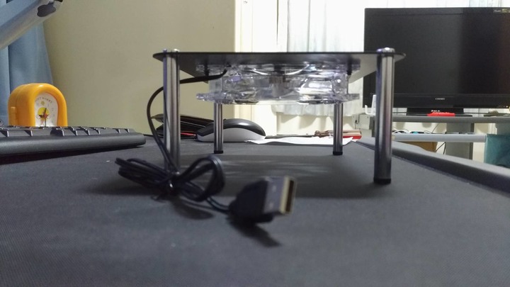全鋁散熱架底座 (可放路由器，數據機，數位電視機上電視盒)
