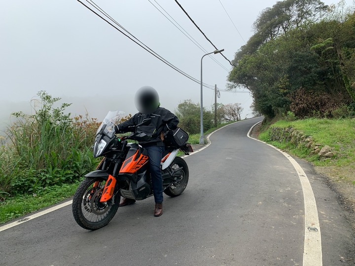 和KTM 790 Adventure,上陽明山追追春天的尾巴