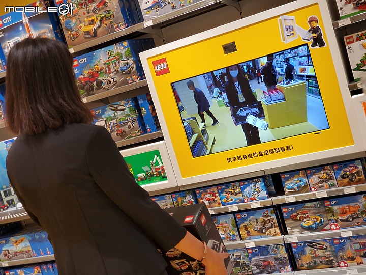 【採訪】Lego樂高授權專賣店進駐台中大遠百,同場加映高美濕地、洲際棒球場等在地化作品!
