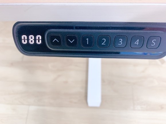 【開箱】 Madesk升降桌 終於不會肩頸痠痛啦!!