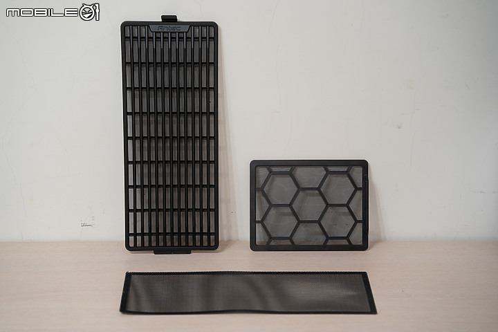 靜音性能兩者兼顧 ANTEC P10 FLUX