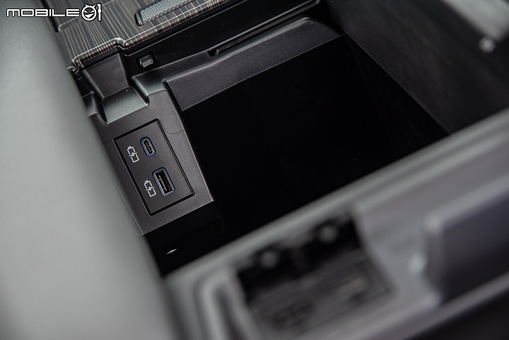 Toyota大改款Sienna鉑金版試駕|動感、舒適、智慧集於一身的超強MPV!