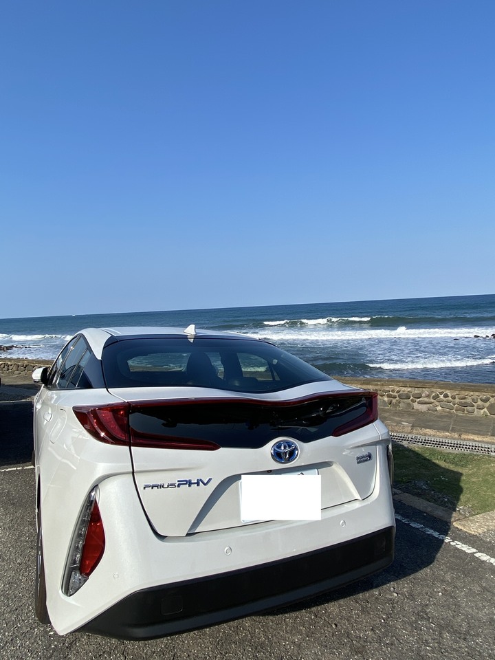 Prius PHV一個月心得,這裡有車友嗎?
