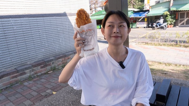 台中水湳市場美食挖寶趣，台中炒麵果然要配東泉辣醬！