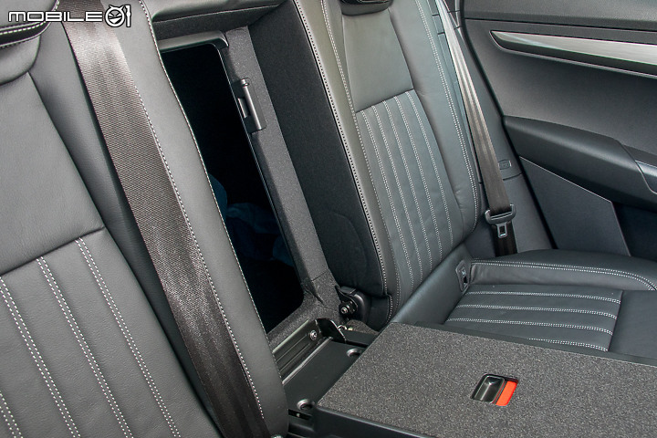 Skoda Karoq 台灣黑熊特仕版試駕｜有 Bear 來、C/P值更高的中堅休旅！