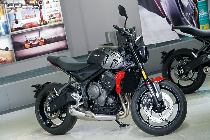 【採訪】英倫超值三缸 Triumph 凱旋 Trident 660 正式抵台到港開箱！