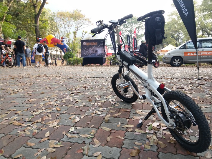 小不折向前衝-第一屆DIRTY Formosa Challenge