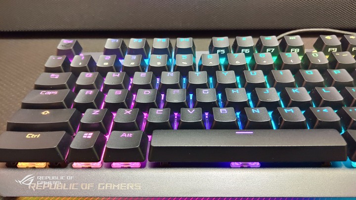 ROG PBT Keycap set鍵帽組(簡單開箱)